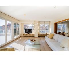 Se vende ático-dúplex en la zona del Camins al Grau con vistas a los campos de tenis