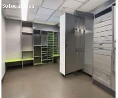 ¡Gran Oportunidad en Ayora! Enorme Local Comercial en Venta