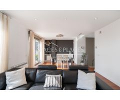 Atico duplex en venta en la zona de Penya-Roja