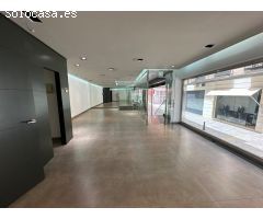 Se vende local comercial en zona de plaza de Ayutanmiento