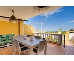 Chalet adosado con vistas al mar en Cullera Marenyet