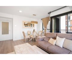 Venta de Piso de 3 Habitaciones y 2 Baños en La Punta con Piscina, Terraza y Garaje