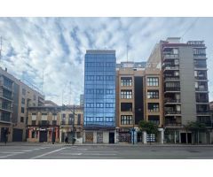 Se vende edificio en Valencia, Av. del Port