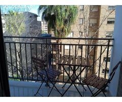 Venta de Piso Reformado en 6 Dormitorios en Zona Universitaria