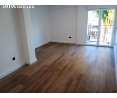 Venta de Piso Reformado en 6 Dormitorios en Zona Universitaria