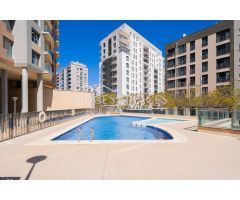 Piso en Venta en La Punta 4 Dormitorios con Piscina y Plaza de Garaje
