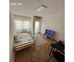Bonito amueblado piso de 3 habitaciónes y 2 balcónes en Paterna