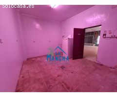 INMOBILIARIA LA MANCHA VENDE LOCAL EN FRENTE DE LA FERIA DE ALBACETE