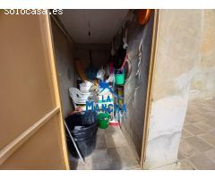 REF: Y077. INMOBILIARIA LA MANCHA VENDE CASA CON PATIO PARA REFORMAR EN EL SALOBRAL.