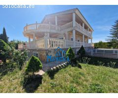INMOBILIARIA LA MANCHA OFRECE EN VENTA EXCLUSIVO CHALET EN URBANIZACION AGUASOL