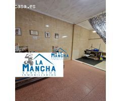 INMOBILIARIA LA MANCHA VENDE LOCAL COMERCIAL EN EL BARRIO DEL PILAR