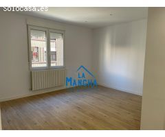 INMOBILIARIA LA MANCHA VENDE PISO EN PLENO CENTRO DE ALBACETE.