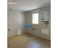 INMOBILIARIA LA MANCHA VENDE PISO EN PLENO CENTRO DE ALBACETE.
