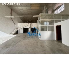 INMOBILIARIA LA MANCHA VENDE NAVE INDUSTRIAL EN POLIGONO CAMPOLLANO