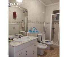 INMOBILIARIA LA MANCHA VENDE CASA EN VALDEGANGA.