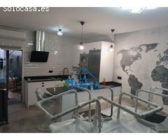 INMOBILIARIA LA MANCHA VENDE CASA EN EL BARRIO SAN PABLO.