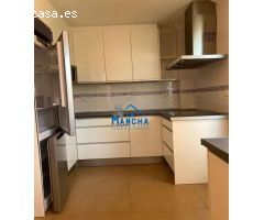 INMOBILIARIA LA MANCHA VENDE PISO EN ZONA LLANOS DEL AGUILA.