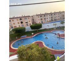 BONITO ATICO REFORMADO EN TORREVIEA: 2 HAB, 1 BAÑO