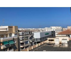 GRAN APARTAMENTO EN TORREVIEJA, 2 HAB, 1 BAÑO