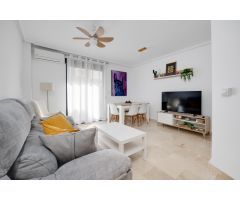 GRAN APARTAMENTO CON LICENCIA TURÍSTICA EN TORREVIEJA, 3 HAB, 2 BAÑOS