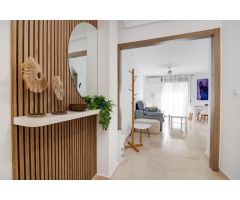 GRAN APARTAMENTO CON LICENCIA TURÍSTICA EN TORREVIEJA, 3 HAB, 2 BAÑOS