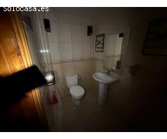 GRAN LOCAL COMERCIAL EN ORIHUELA COSTA CON 1 BAÑO Y 25 m² DE TERRAZA