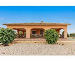 GRAN VILLA EN DOLORES, 3 HAB, 2 BAÑOS