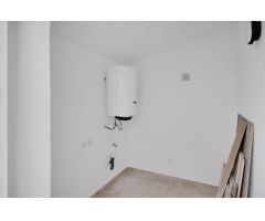 GRAN CHALET ADOSADO EN ORIHUELA COSTA, 2 HAB,1  BAÑOS