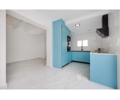GRAN CHALET ADOSADO EN ORIHUELA COSTA, 2 HAB,1  BAÑOS