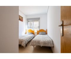 GRAN APARTAMENTO EN TORREVIEJA, 2 HAB, 1 BAÑO