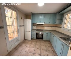 GRAN BUNGALOW ADOSADO EN TORREVIEJA, 2 HAB, 1 BAÑO