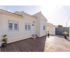 GRAN CHALET EN TORREVIEJA, 3HAB, 1 BAÑO