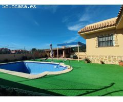 GRAN CHALET EN TORREVIEJA, 5 HAB, 2 BAÑOS