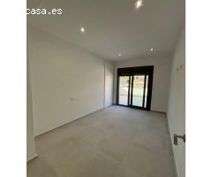 GRAN CHALET PAREADO EN ORIHUELA, 3 HAB, 2 BAÑOS