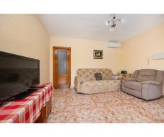 GRAN ÁTICO EN TORREVIEJA, 3 HAB, 1 BAÑO