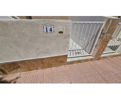 GRAN BUNGALOW PLANTA ALTA EN TORREVIEJA, 2 HAB, 1 BAÑO