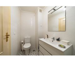 ORIGINAL ÁTICO EXTERIOR, 2 Dormitorios, Salon amplio, 1 Baño y Trastero en Altillo.