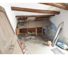 PISO PARA REFORMAR EN ZONA TRANQUILA DE SURIA A UN PASO DEL CENTRO EN VENTA