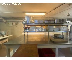 Finca con vivienda, restaurante y terreno en Bellaterra.