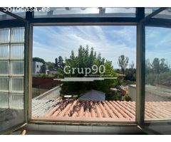 Finca con vivienda, restaurante y terreno en Bellaterra.