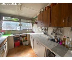 Finca con vivienda, restaurante y terreno en Bellaterra.