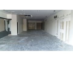 LOCAL COMERCIAL A PIE DE CALLE EN AVENIDA DE EUROPA