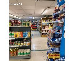 Tienda de alimentación en céntrica vía de Santander