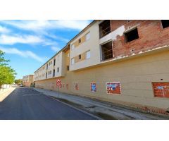 EDIFICO DE 81 VIVIENDAS y 5 LOCALES COMERCIALES EN MORA