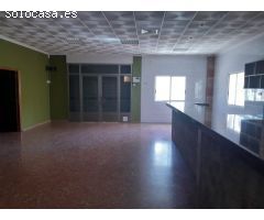 Casa vallada en la ciudad