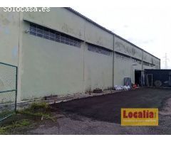 Amplia Nave Industrial en Santander con oficinas