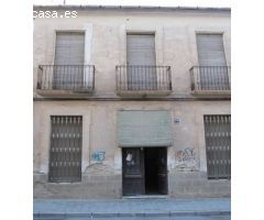 CASA PLANTA BAJA PARA REFORMAR