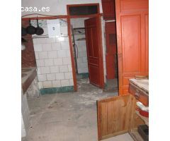 CASA PLANTA BAJA PARA REFORMAR