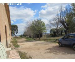 Caserón con bodega antigua y tierras