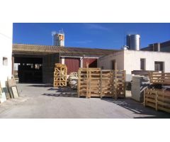 NAVE CON CHALET